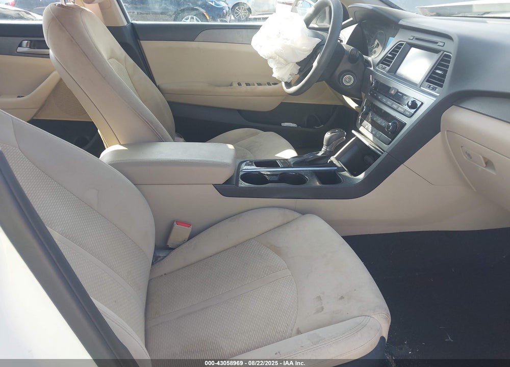 2016 HYUNDAI SONATA SE VIN: 5NPE24AF5GH284720
