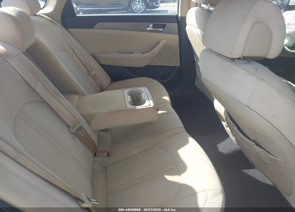 2016 HYUNDAI SONATA SE VIN: 5NPE24AF5GH284720
