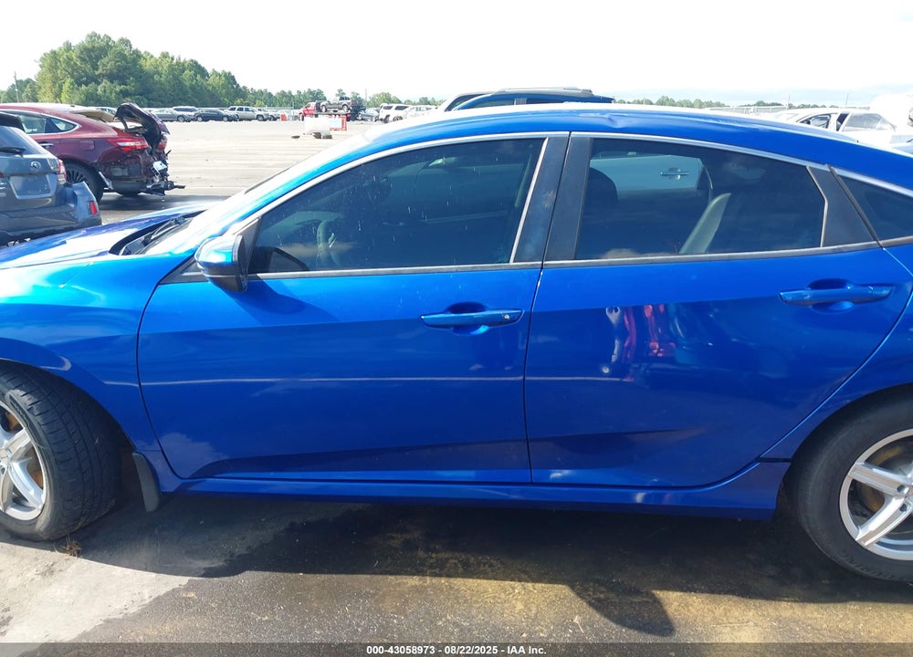 2018 HONDA CIVIC VIN: 2HGFC2F51JH547308