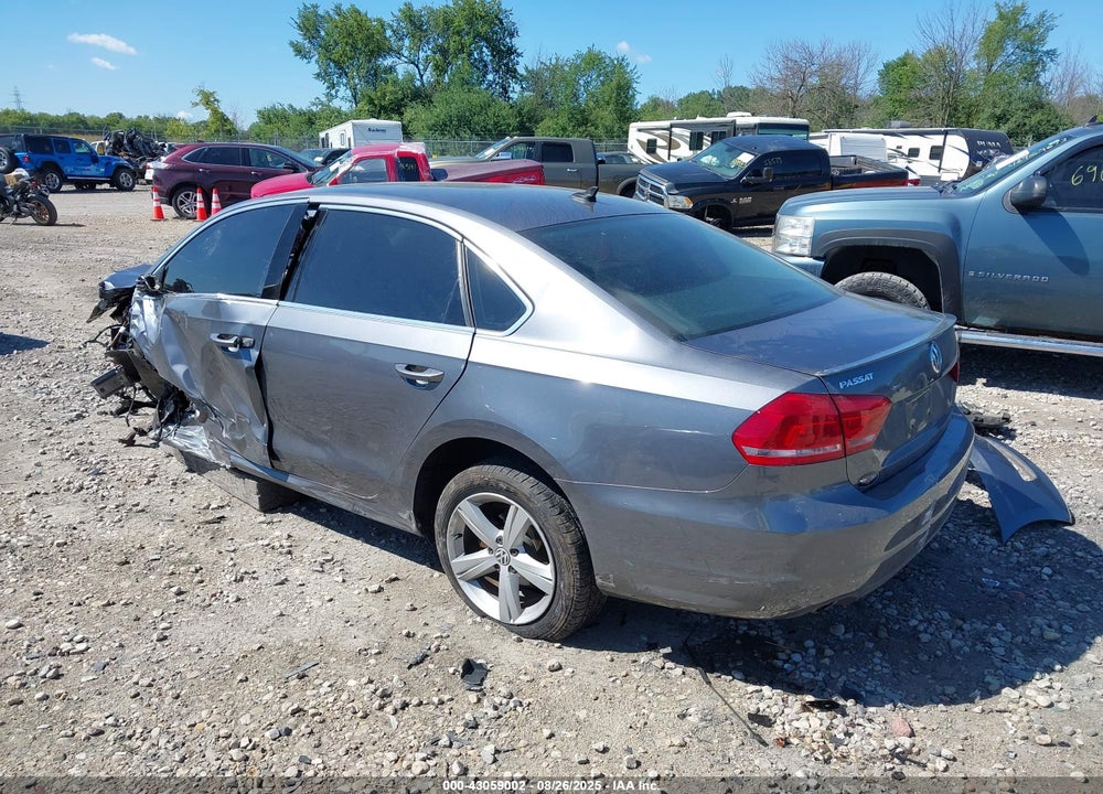 2012 VOLKSWAGEN PASSAT 2.0L TDI SE VIN: 1VWBN7A3XCC025855