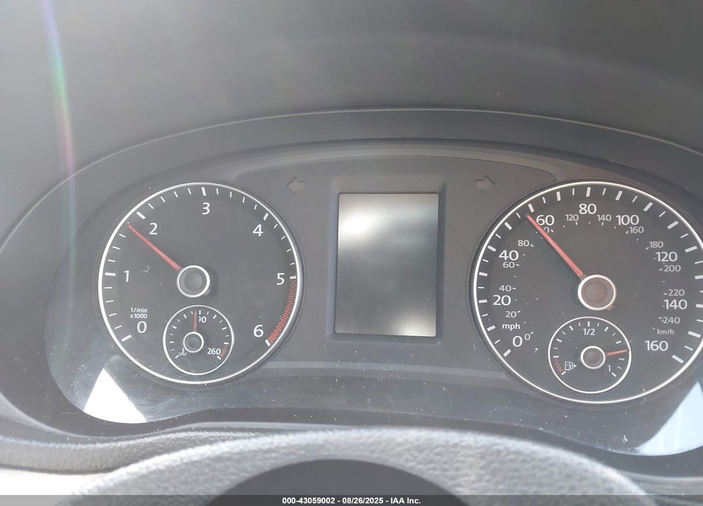 2012 VOLKSWAGEN PASSAT 2.0L TDI SE VIN: 1VWBN7A3XCC025855