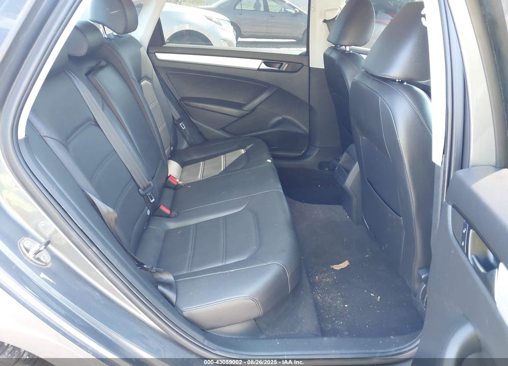 2012 VOLKSWAGEN PASSAT 2.0L TDI SE VIN: 1VWBN7A3XCC025855