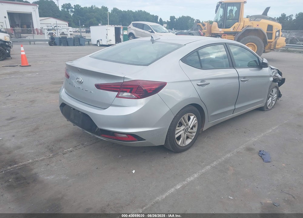 2020 HYUNDAI ELANTRA VIN: 5NPD84LF3LH626442