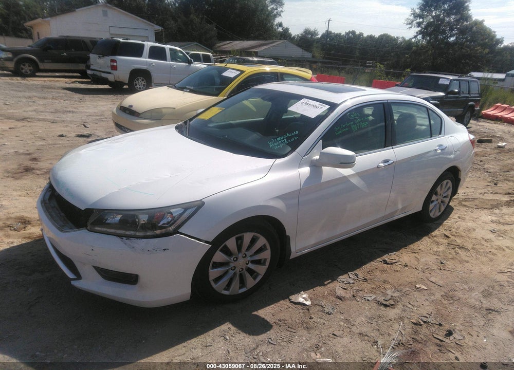 2014 HONDA ACCORD VIN: 1HGCR3F88EA032506