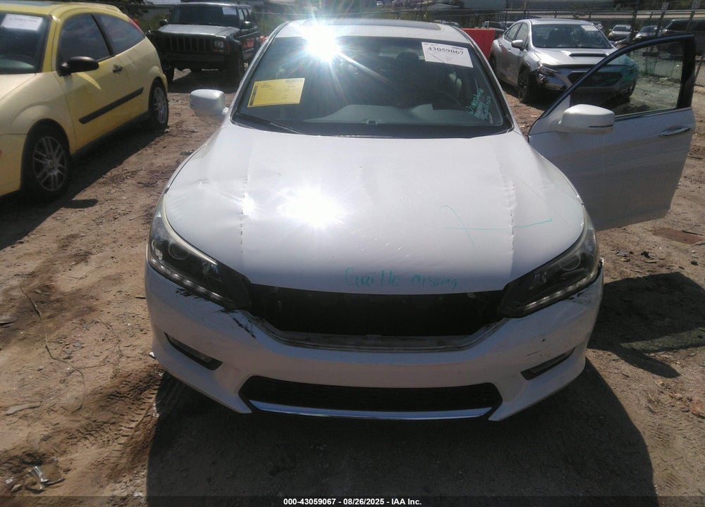 2014 HONDA ACCORD VIN: 1HGCR3F88EA032506