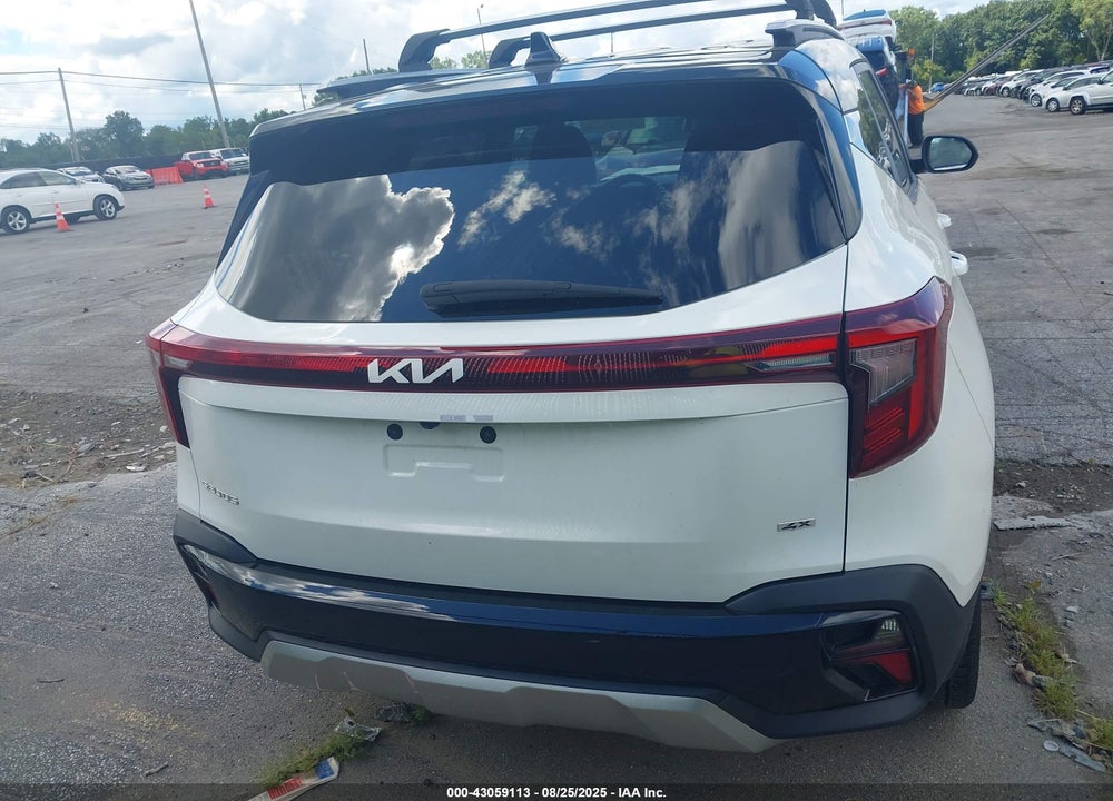 2024 KIA SELTOS VIN: KNDETCA72R7580575