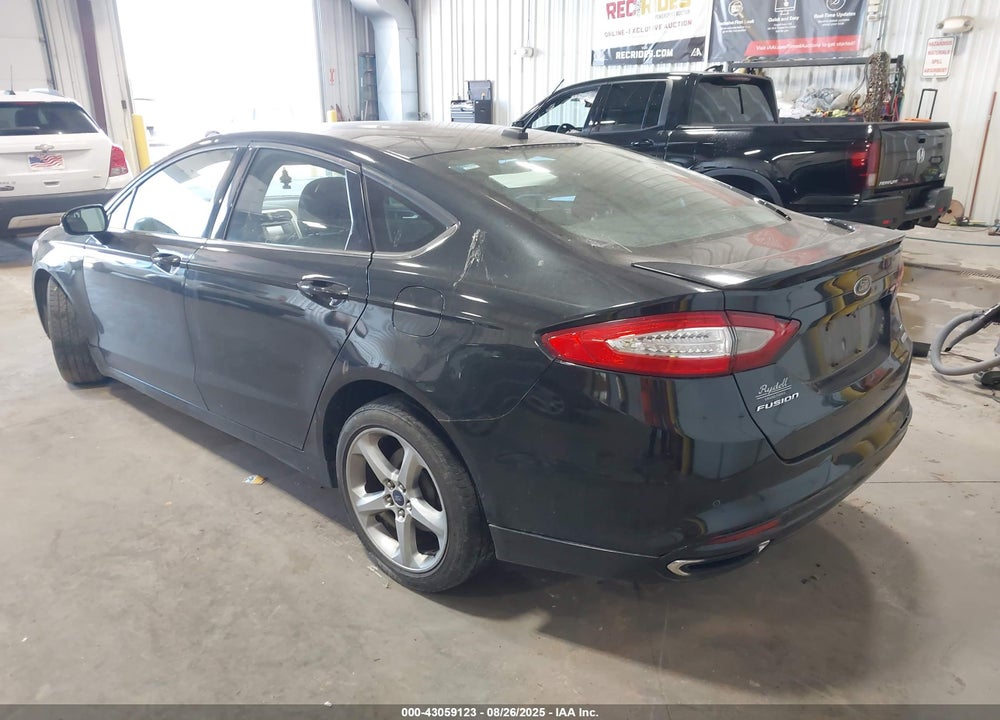 2015 FORD FUSION SE VIN: 3FA6P0H90FR249423