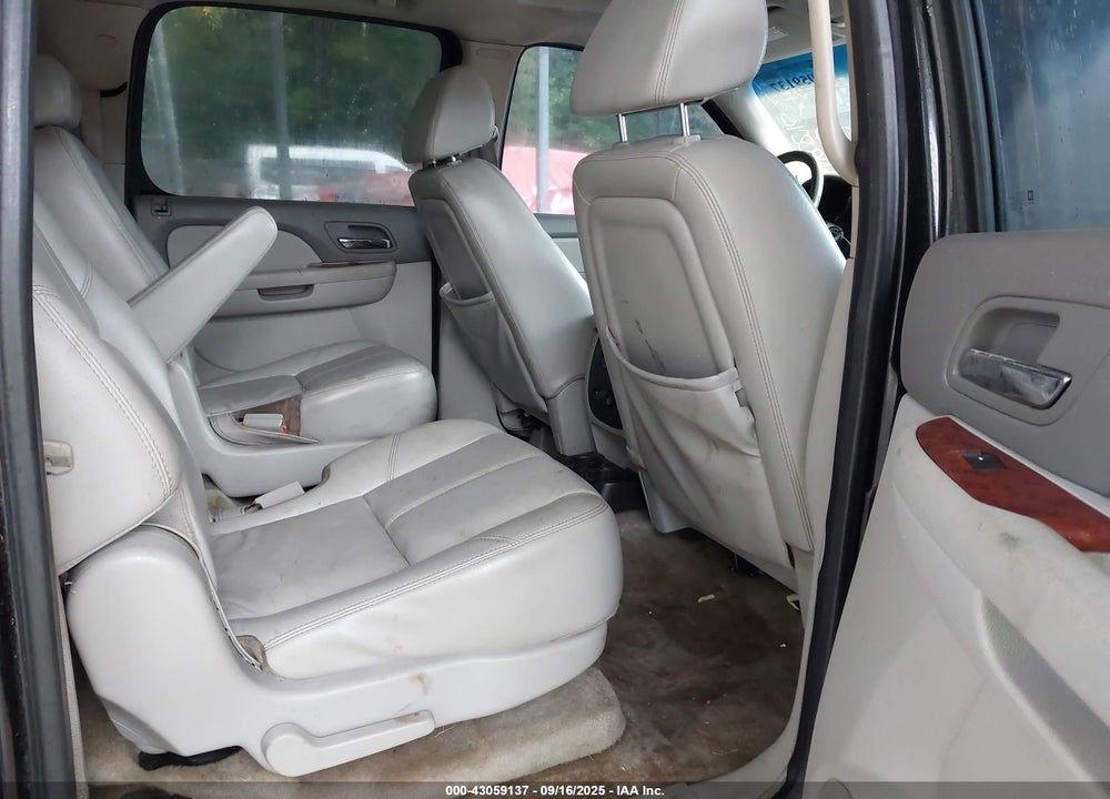 2009 CHEVROLET SUBURBAN 1500 LT2 VIN: 1GNFK263X9R119210