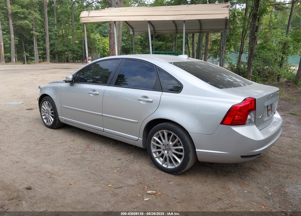 2009 VOLVO S40 2.4I VIN: YV1MS390492464095