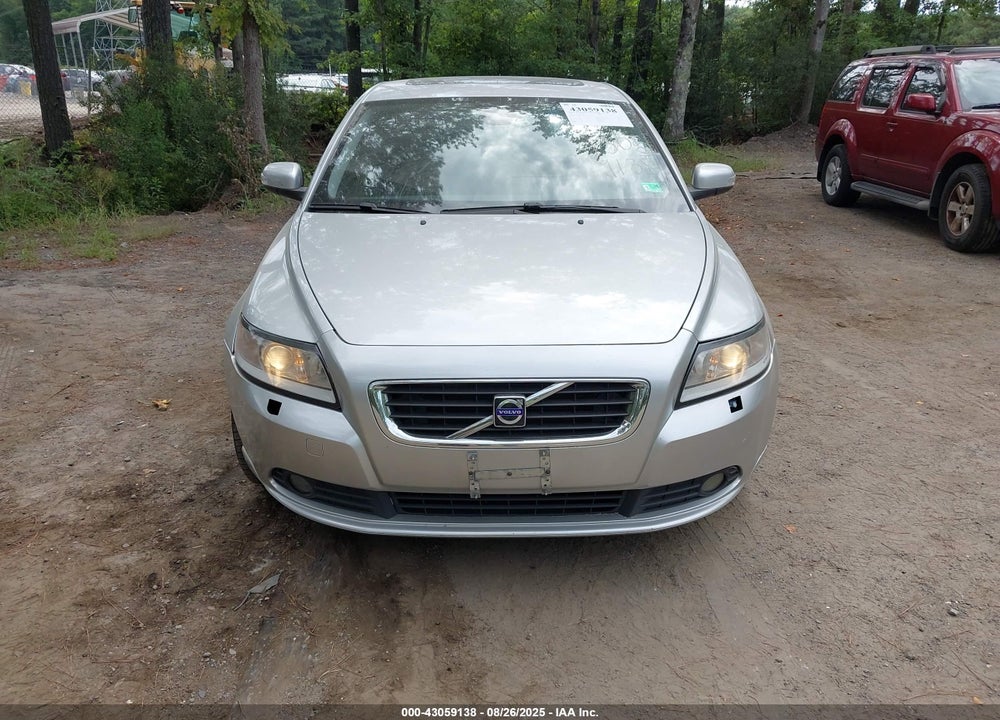 2009 VOLVO S40 2.4I VIN: YV1MS390492464095