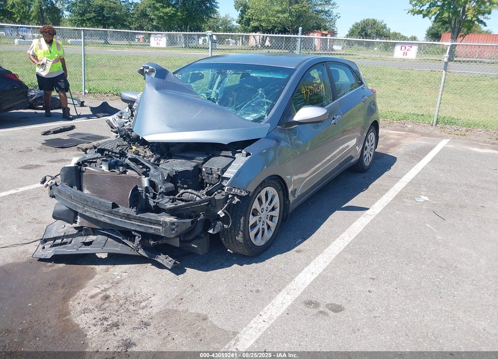 2017 HYUNDAI ELANTRA GT VIN: KMHD35LH9HU363274