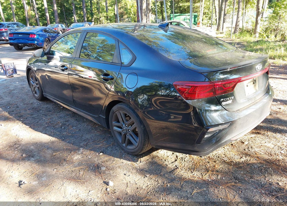 2021 KIA FORTE GT LINE VIN: 3KPF34AD1ME265596
