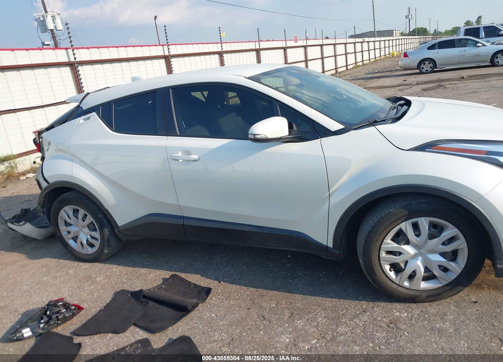 2021 TOYOTA C-HR VIN: JTNKHMBX8M1111913