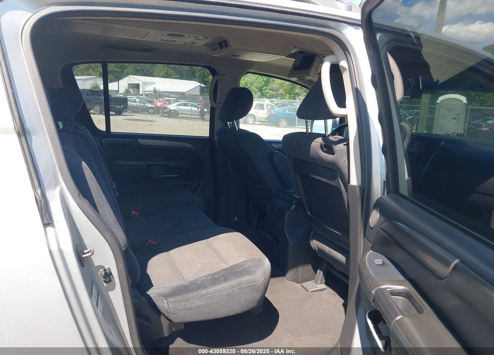 2011 NISSAN ARMADA SV VIN: 5N1AA0NC0BN608011