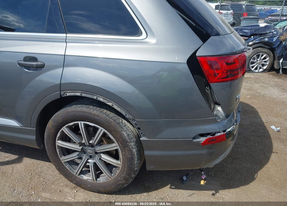 2017 AUDI Q7 3.0T PREMIUM VIN: WA1VAAF7XHD041229