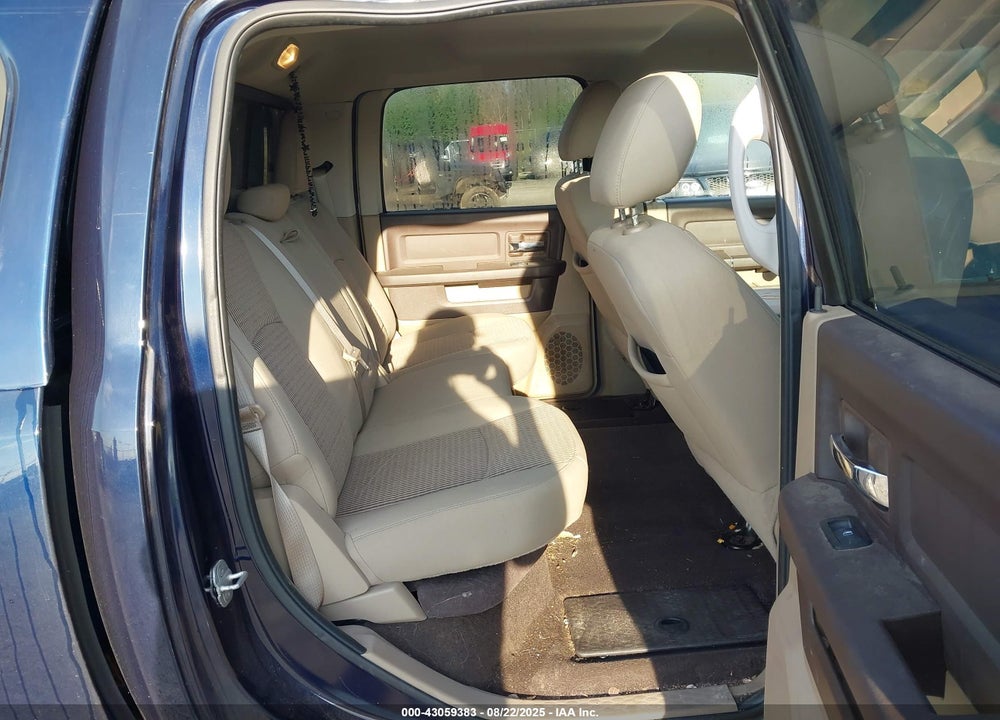 2012 RAM 1500 VIN: 1C6RD7LT5CS176259