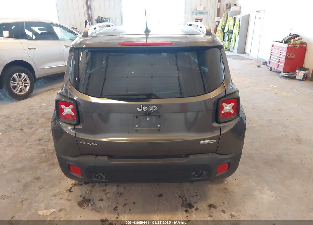 2016 JEEP RENEGADE VIN: ZACCJBBT5GPD42786