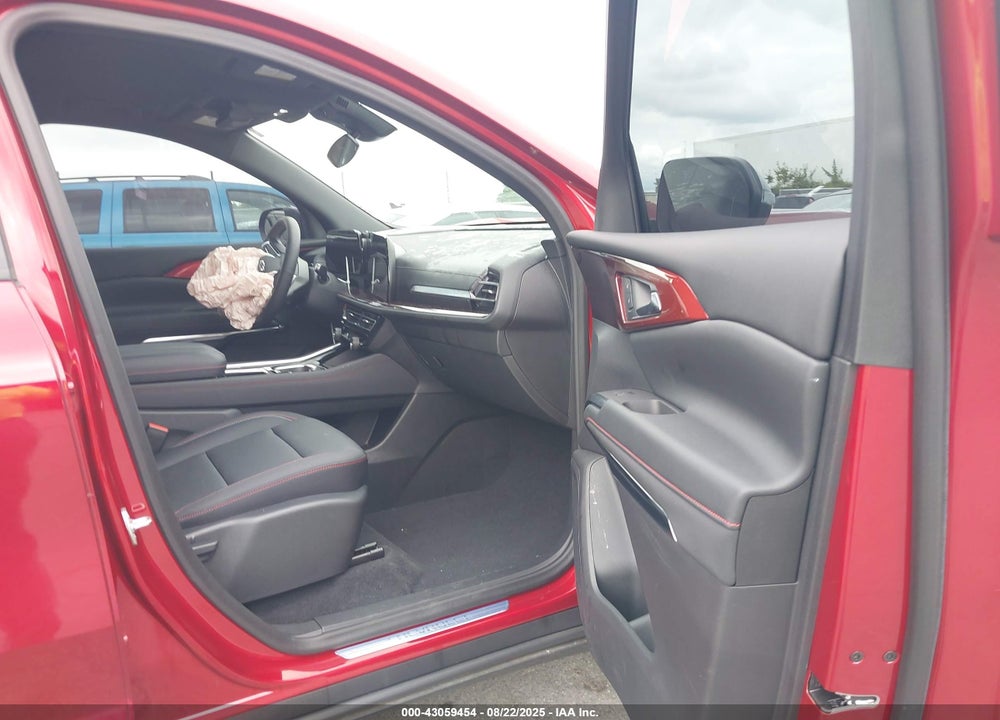 2024 CHEVROLET TRAVERSE AWD Z71 VIN: 1GNEVJKS5RJ228327