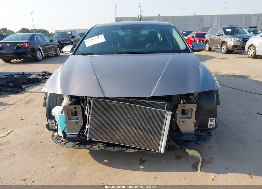 2024 HYUNDAI ELANTRA SEL VIN: KMHLM4DG9RU664668