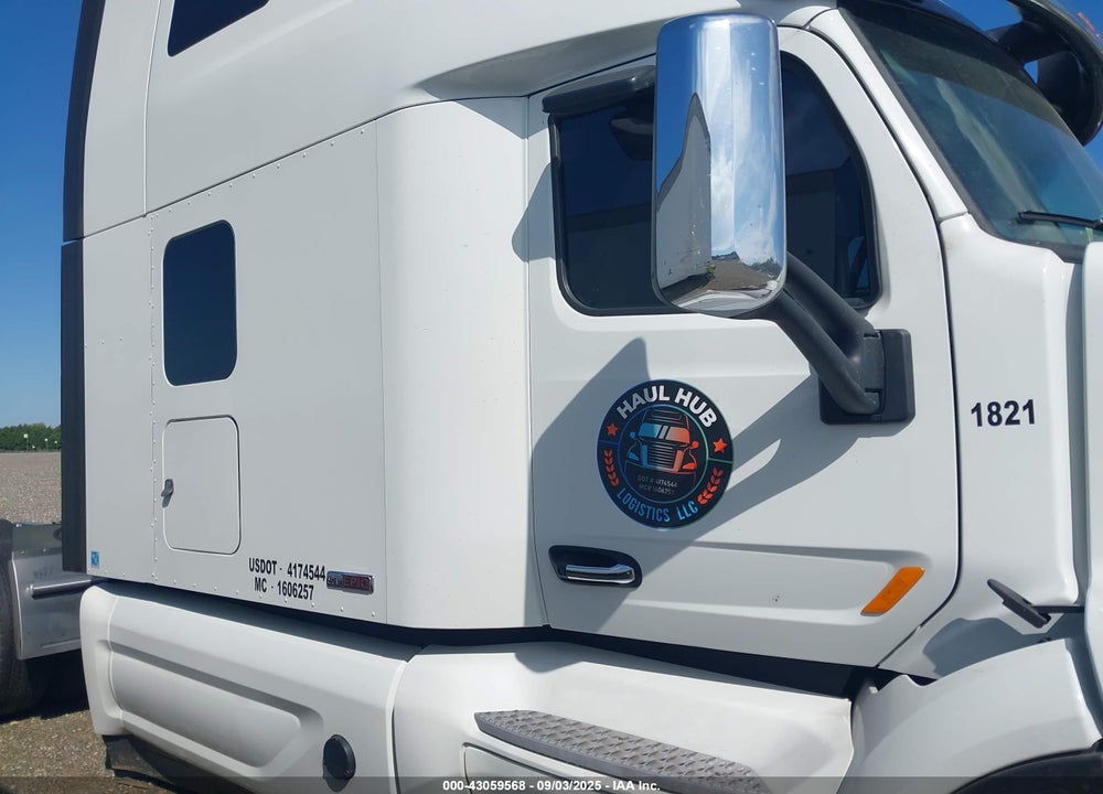 2020 PETERBILT 579 VIN: 1XPBDP9XXLD657213