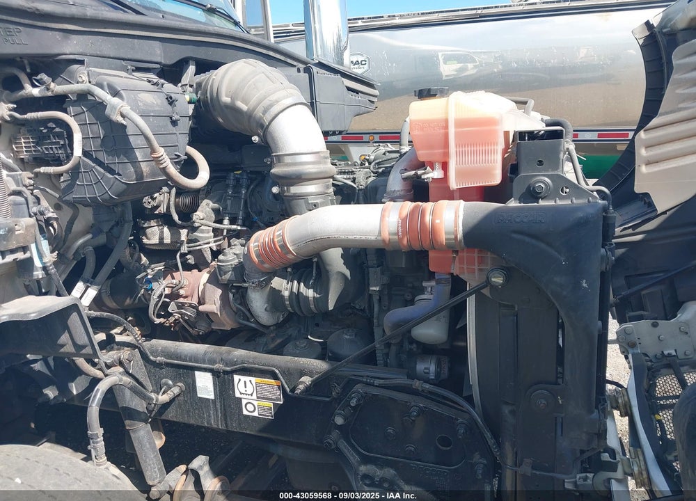 2020 PETERBILT 579 VIN: 1XPBDP9XXLD657213