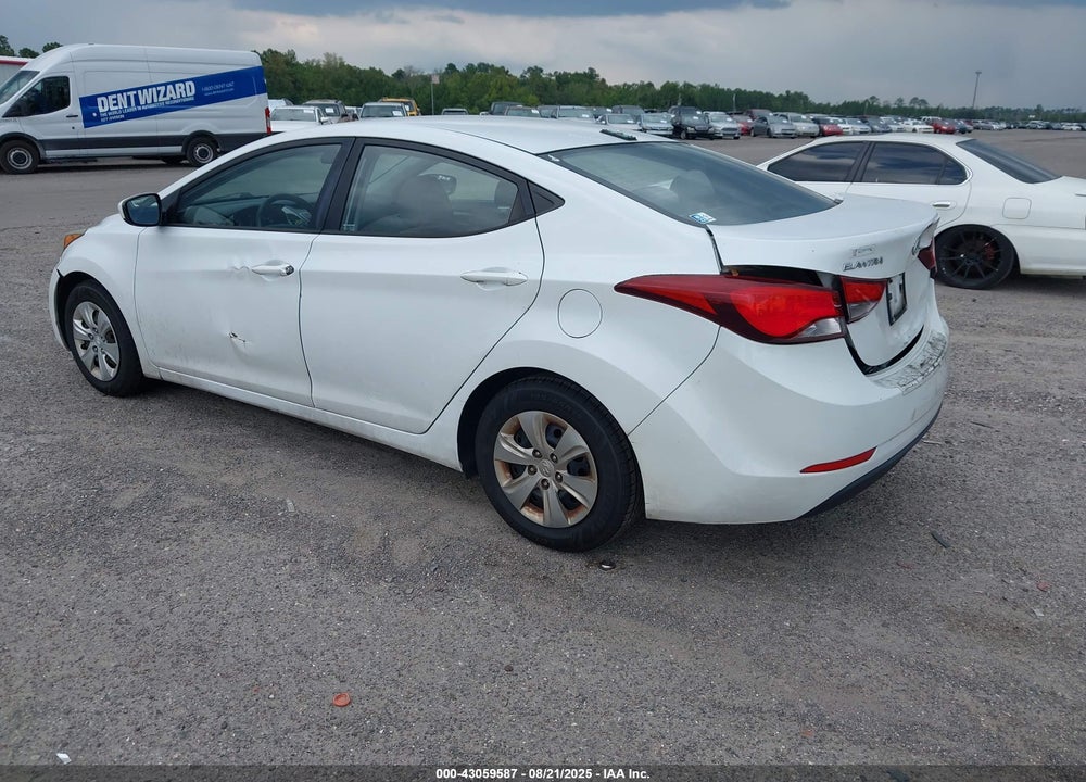 2016 HYUNDAI ELANTRA VIN: 5NPDH4AE1GH665563