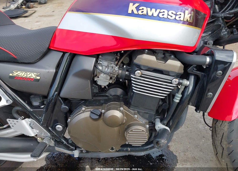 2002 KAWASAKI ZR1200 A VIN: JKAZR9A102A015338