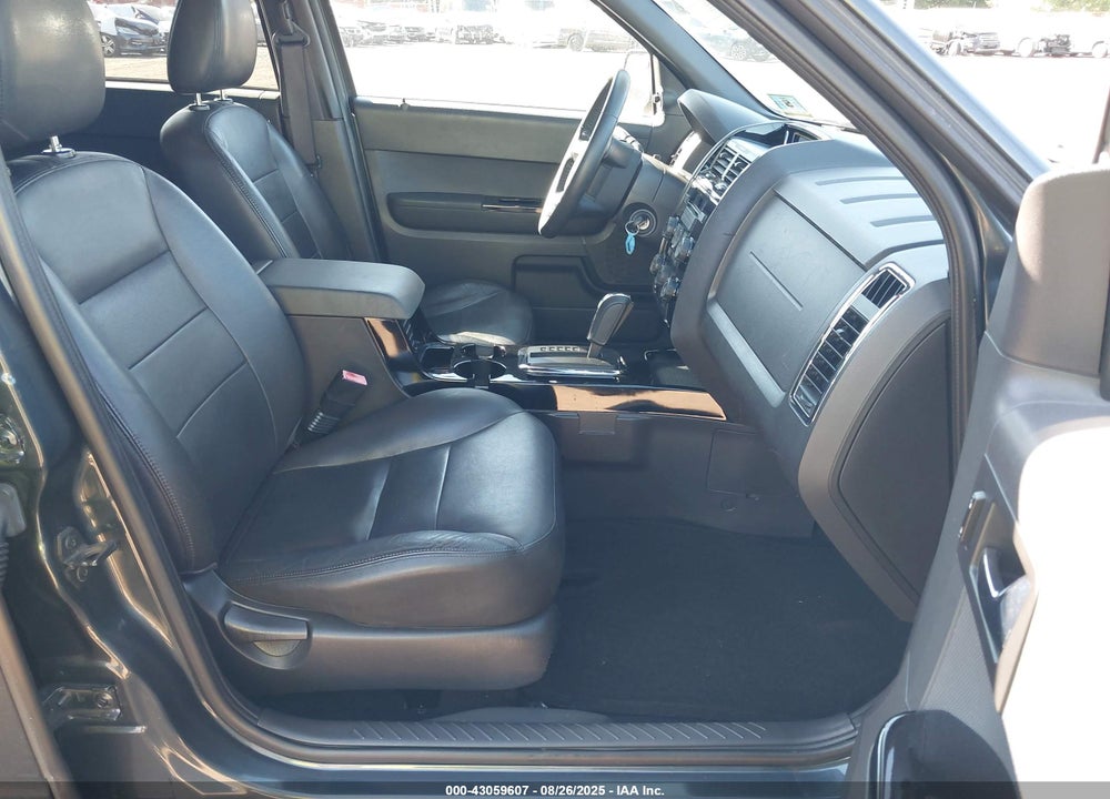 2008 FORD ESCAPE LIMITED VIN: 1FMCU94178KA67117