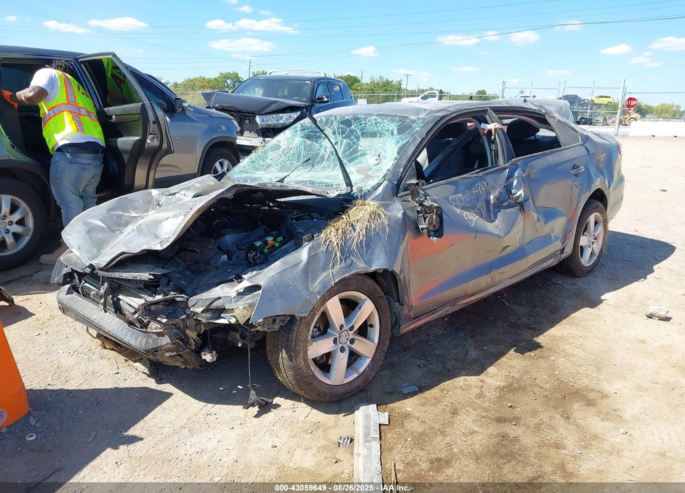 2012 VOLKSWAGEN JETTA VIN: 3VW3L7AJ9CM088467