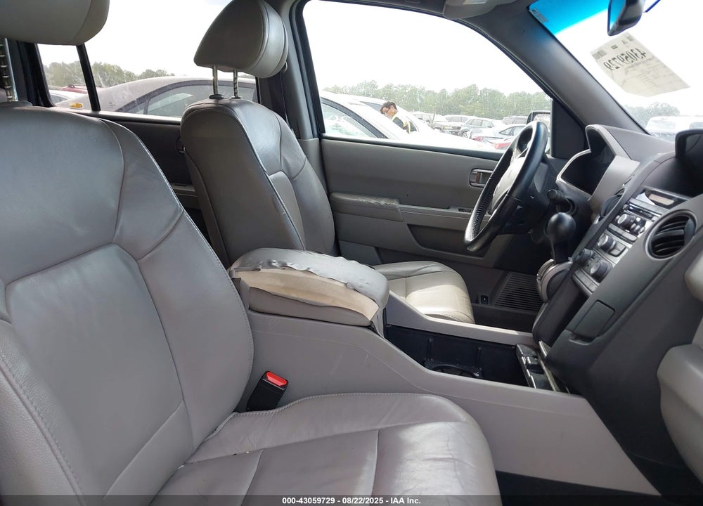 2013 HONDA PILOT VIN: 5FNYF3H53DB043290