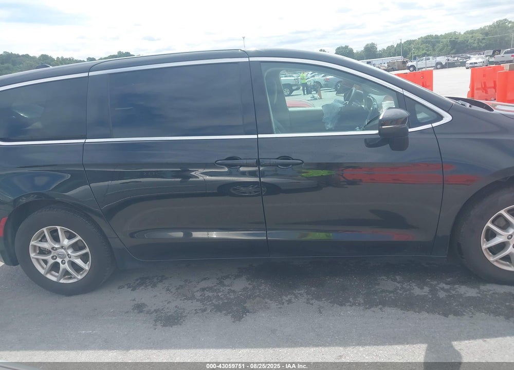 2023 CHRYSLER PACIFICA TOURING L VIN: 2C4RC1BG6PR602061
