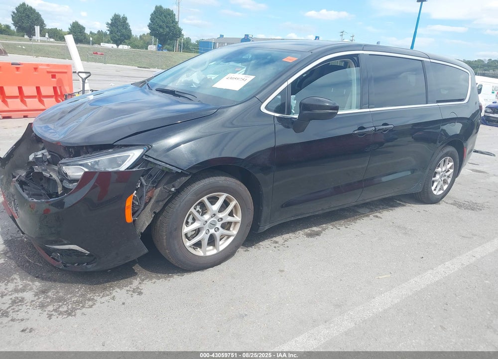 2023 CHRYSLER PACIFICA TOURING L VIN: 2C4RC1BG6PR602061