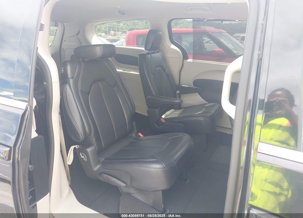 2023 CHRYSLER PACIFICA TOURING L VIN: 2C4RC1BG6PR602061