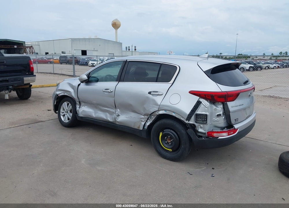 2018 KIA SPORTAGE LX VIN: KNDPM3AC2J7341244