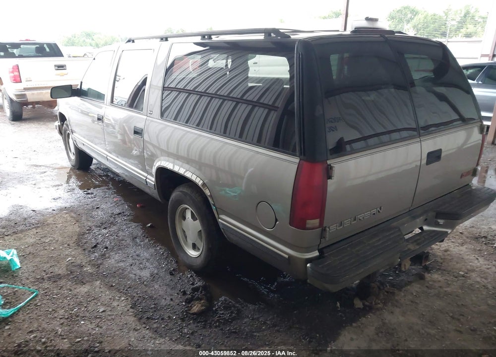 1999 GMC SUBURBAN 1500 SLT CMI VIN: 3GKEC16R9XG535931