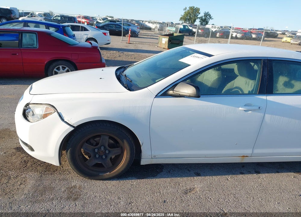 2011 CHEVROLET MALIBU VIN: 1G1ZB5E15BF354475