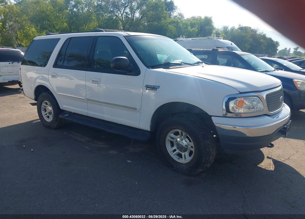 2001 FORD EXPEDITION XLT VIN: 1FMRU16W61LA66576