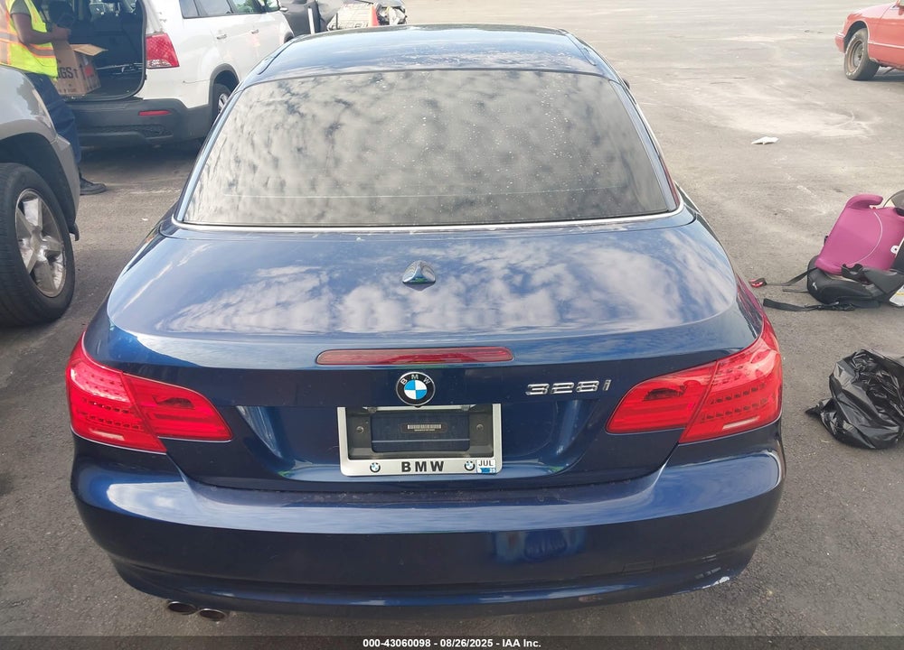 2013 BMW 3 SERIES VIN: WBADW7C57DE732552