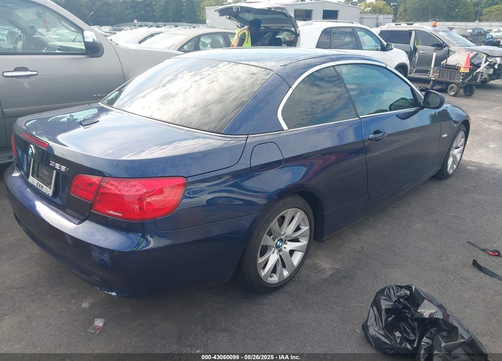 2013 BMW 3 SERIES VIN: WBADW7C57DE732552