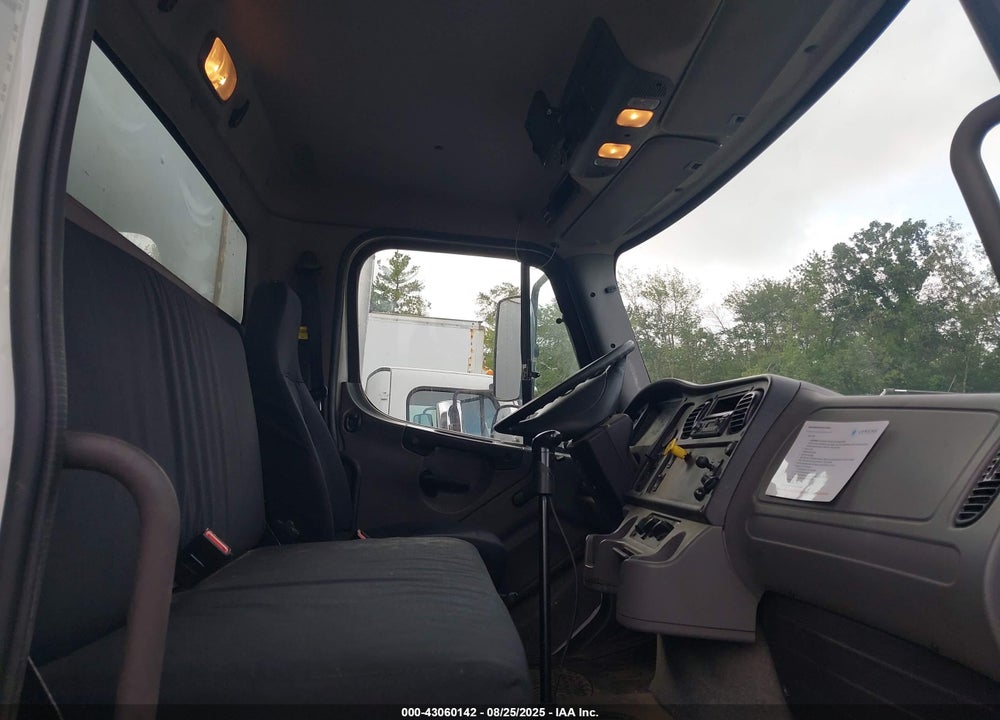 2016 FREIGHTLINER 114SD VIN: 1FVHG3DV4GHHC2575