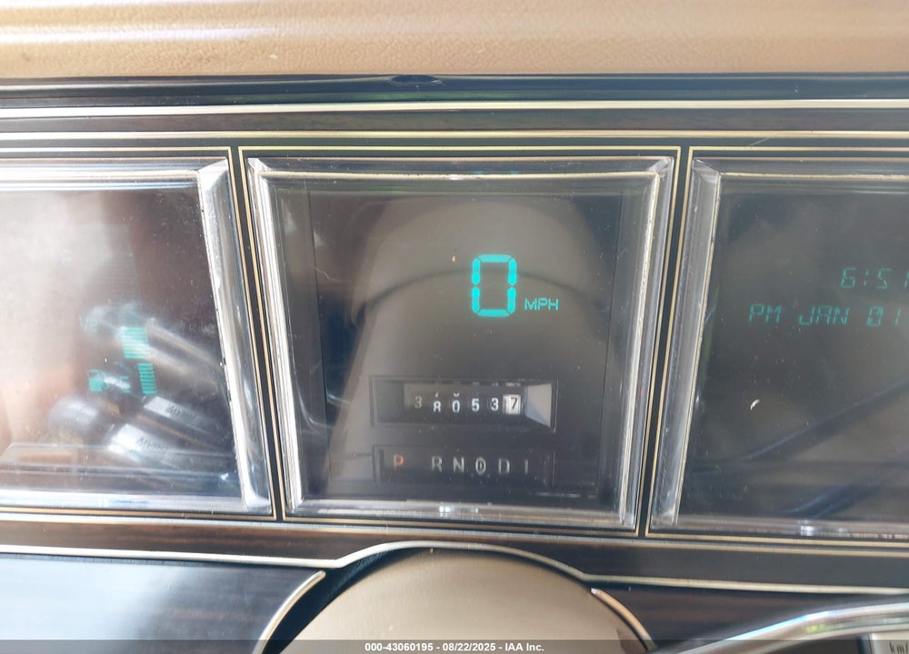1983 LINCOLN MARK VI VIN: 1MRBP98F4DY699705