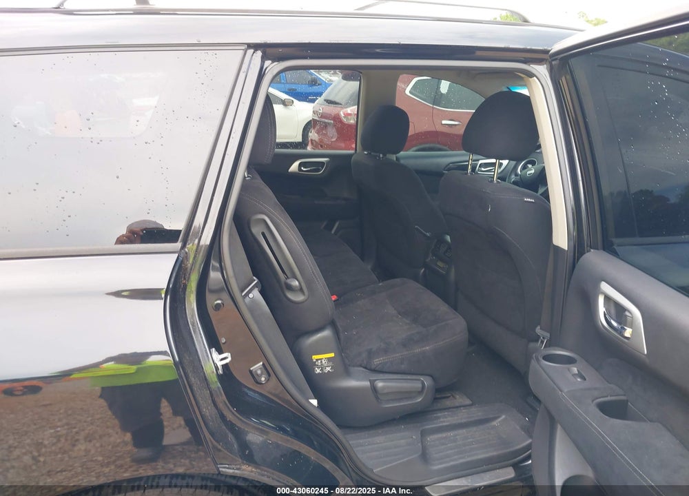 2015 NISSAN PATHFINDER VIN: 5N1AR2MN3FC703932