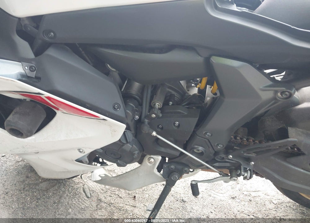 2022 YAMAHA YZFR7 VIN: JYARM38E1NA003208