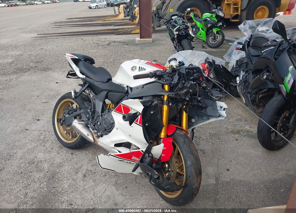 2022 YAMAHA YZFR7 VIN: JYARM38E1NA003208