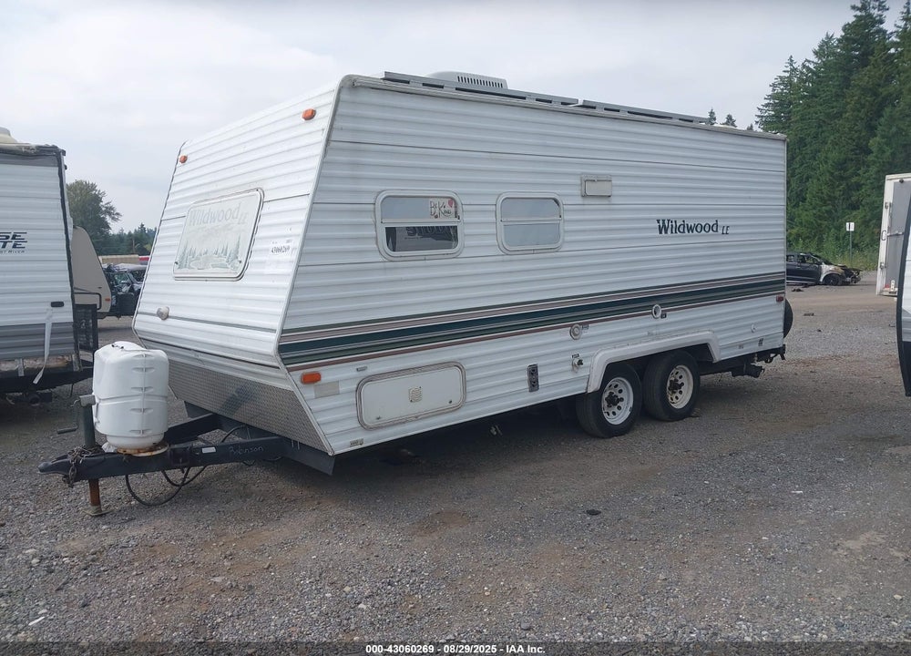 2003 FOREST RIVER WILDWOOD VIN: 4X4TWDU233R331471