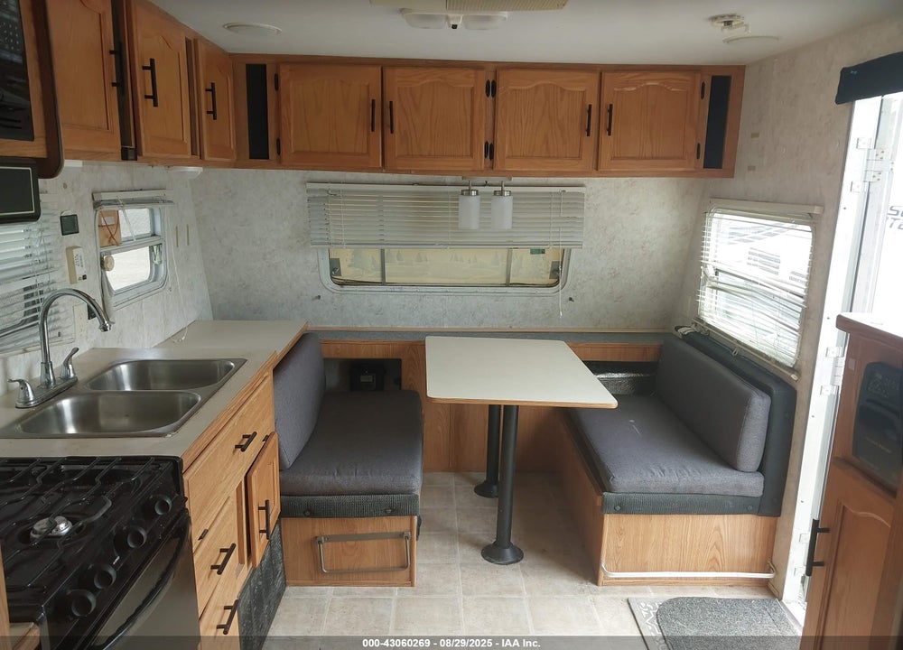 2003 FOREST RIVER WILDWOOD VIN: 4X4TWDU233R331471