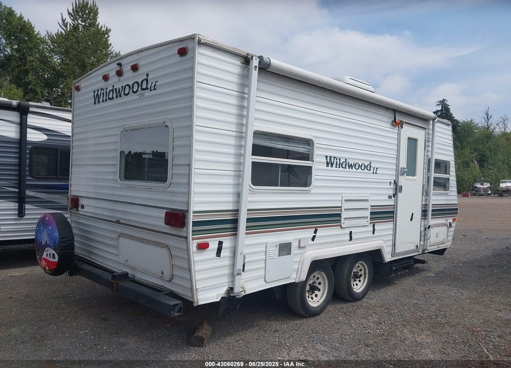 2003 FOREST RIVER WILDWOOD VIN: 4X4TWDU233R331471
