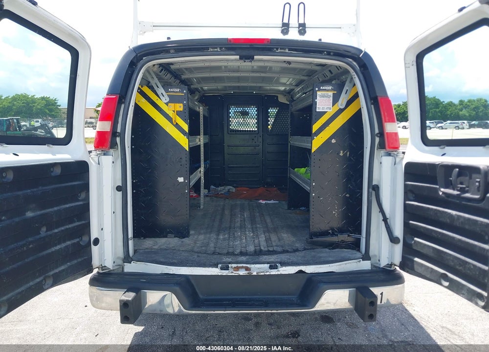 2020 GMC SAVANA CARGO RWD 2500 REGULAR WHEELBASE WORK VAN VIN: 1GTW7AFG3L1182341
