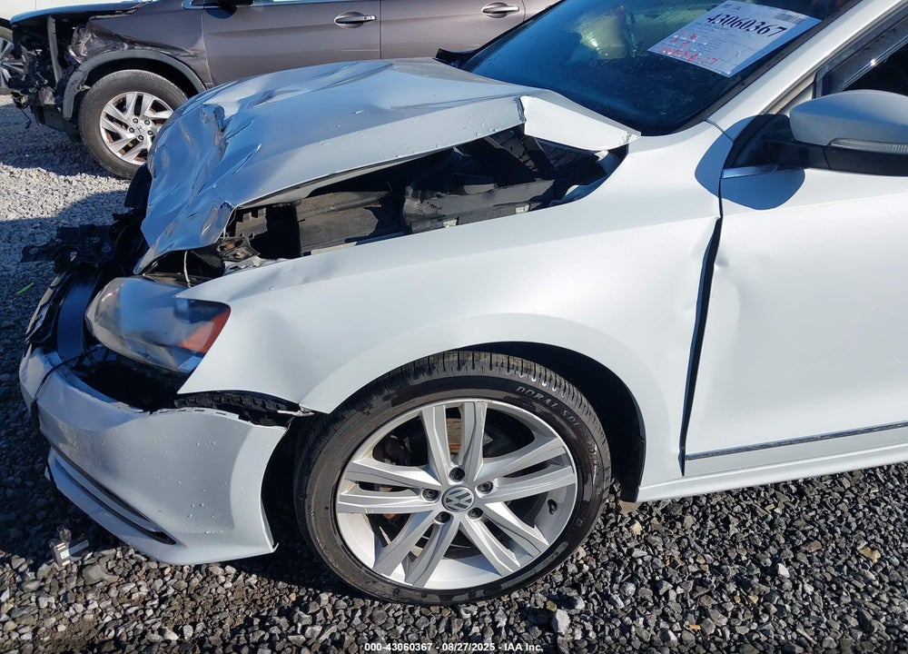 2017 VOLKSWAGEN JETTA VIN: 3VWL17AJ6HM353987