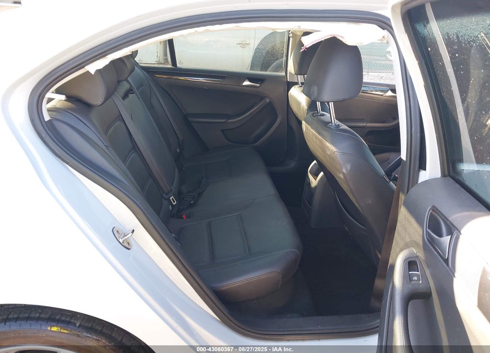 2017 VOLKSWAGEN JETTA VIN: 3VWL17AJ6HM353987